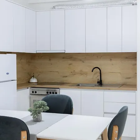 Top Bnb Tirana * 티라나