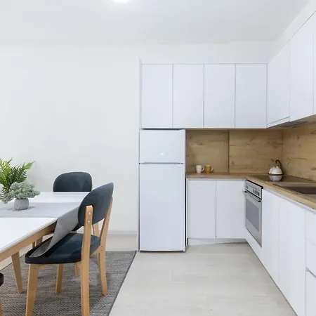 Top Bnb Tirana Apartman